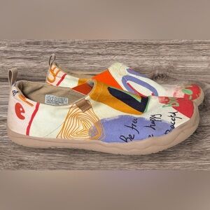 EIN Toledo I Women Love Be Free Peaceful Print SZ 10.5